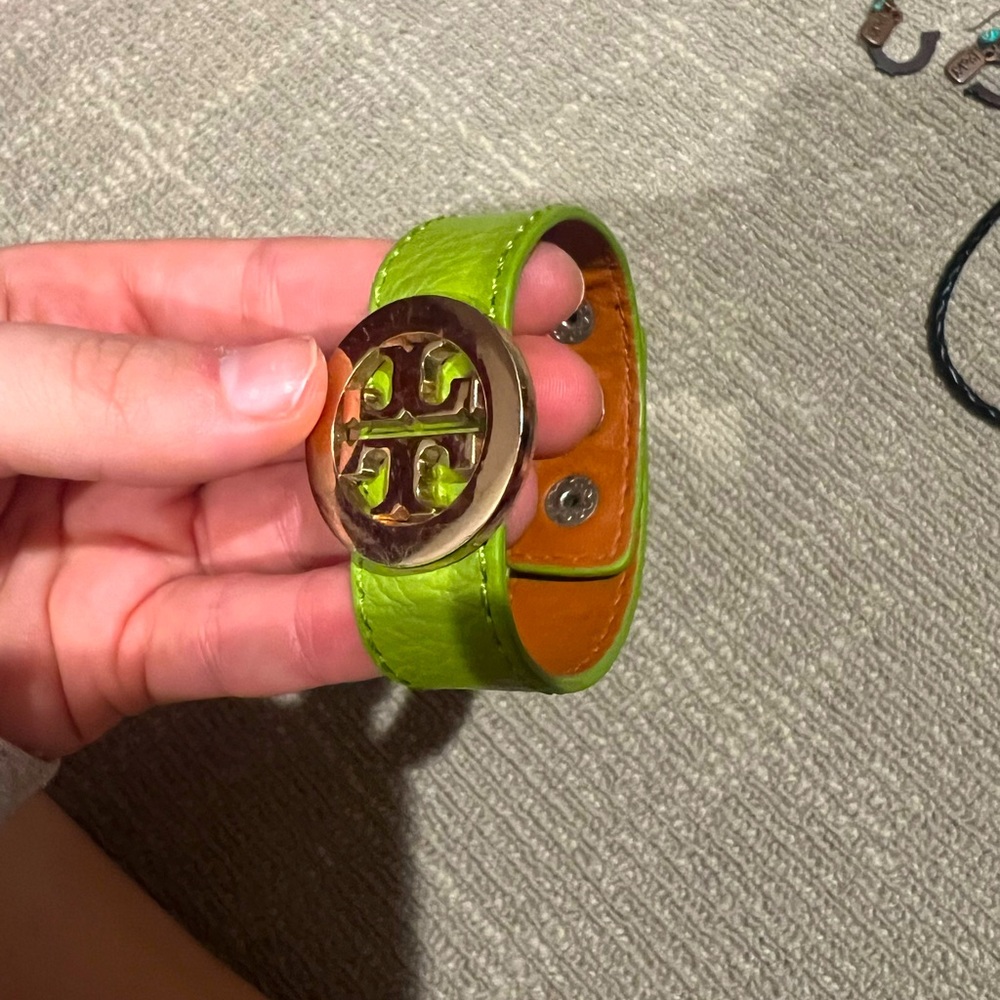 Tory Burch Leather bracelet